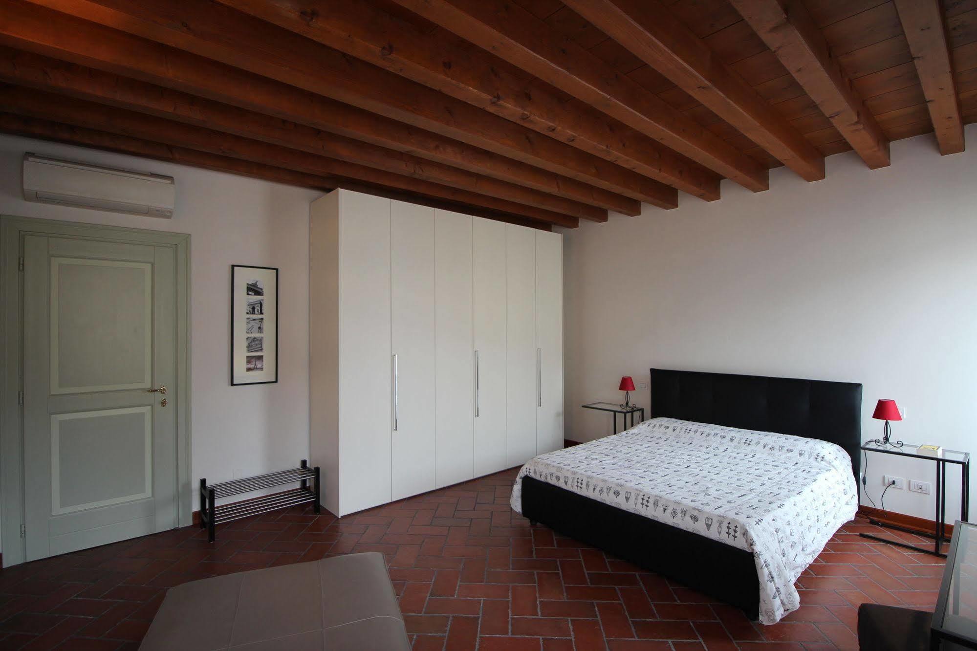 Eleganti Dimore Brescia Exterior photo